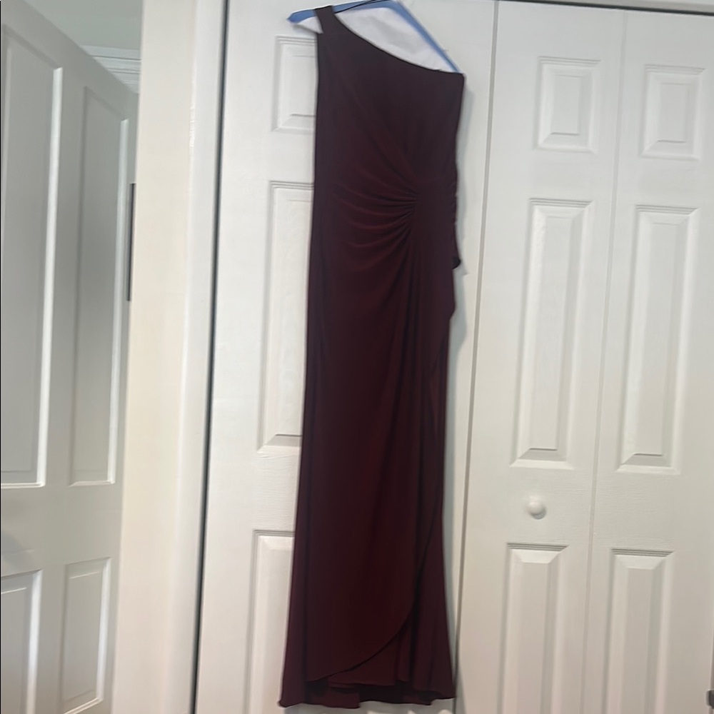 *MOTHER OF THE BRIDE*
Adrianna Papell Red One-Shoulder Gown for Weddings